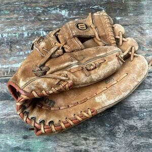 Wilson 9000 Softball Glove‎ - 11" RHT Hand Throw Trpl Lock Web Grip-Tite Pocket